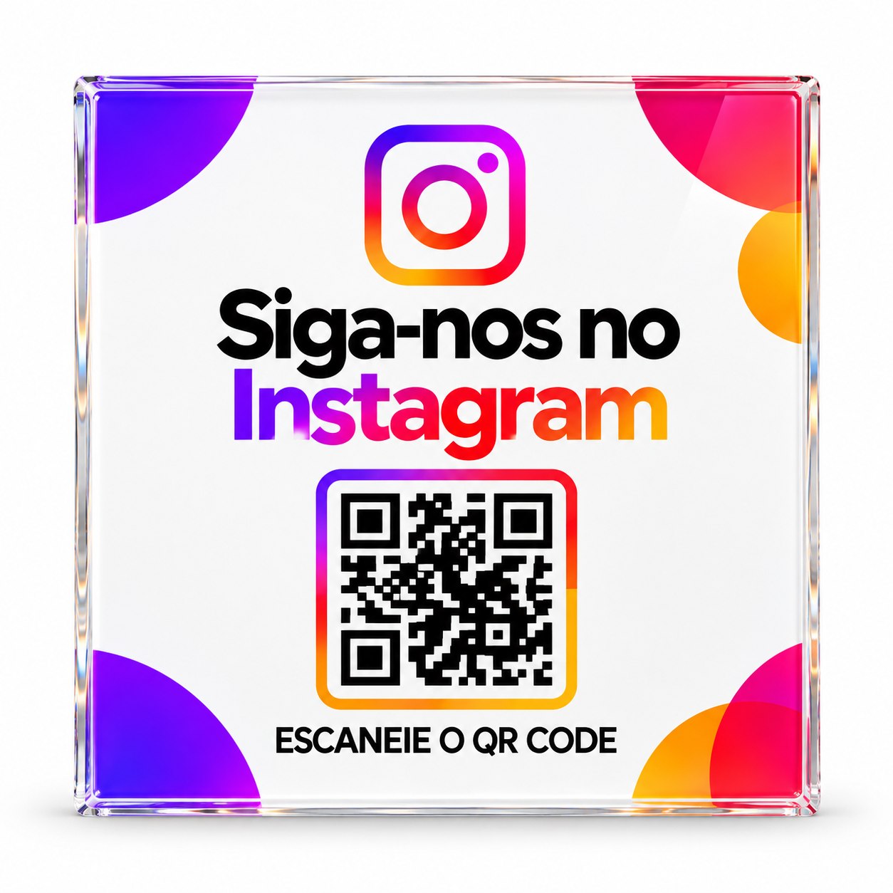 Mockup de placa para fixação com acesso ao Instagram